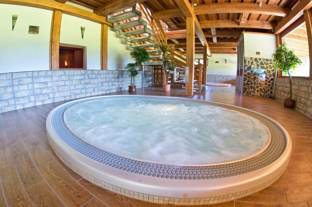 Hotel Gobor Витанова Экстерьер фото