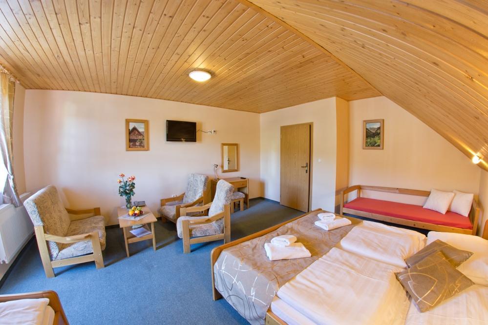 Hotel Gobor Витанова Экстерьер фото