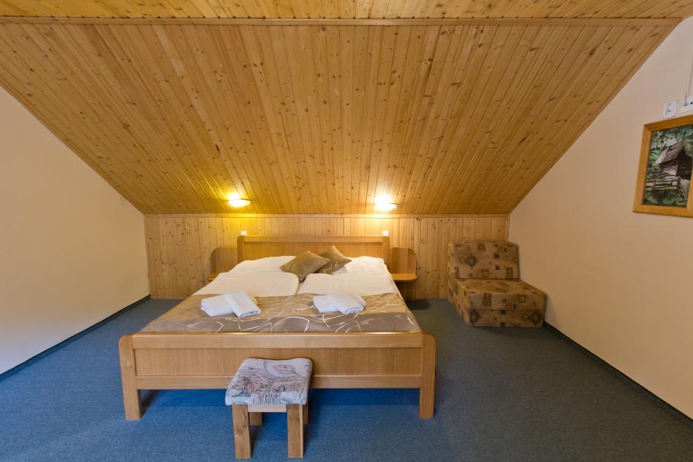 Hotel Gobor Витанова Экстерьер фото