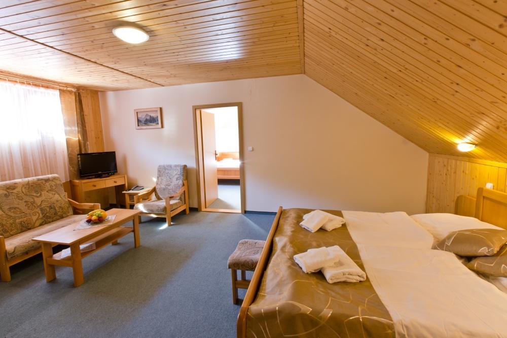 Hotel Gobor Витанова Экстерьер фото