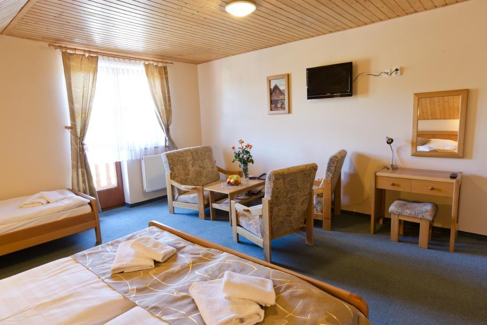 Hotel Gobor Витанова Экстерьер фото